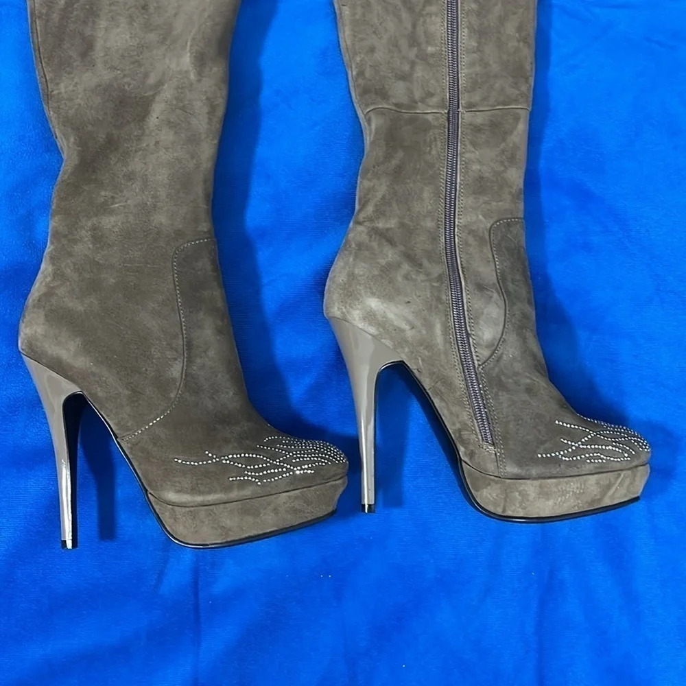 ⭐️ Sexy Knee-high platform boots with sparkle design- size 38 - Picture 2 of 15